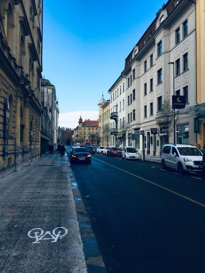 Apartment Flamingo Ljubljana Ngoại thất bức ảnh
